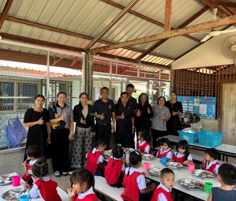 การลงพื้นที่ติดตาม ตรวจสอบ และประเมินผลการดำเนินงานโครงการอาหารกลางวัน ศูนย์พัฒนาเด็กเล็กบ้านทุ่งนางโอก